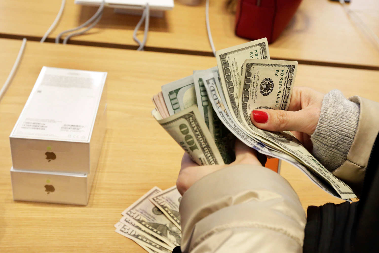 Se hai iPhone sei ricco, lo dice un nuovo studio