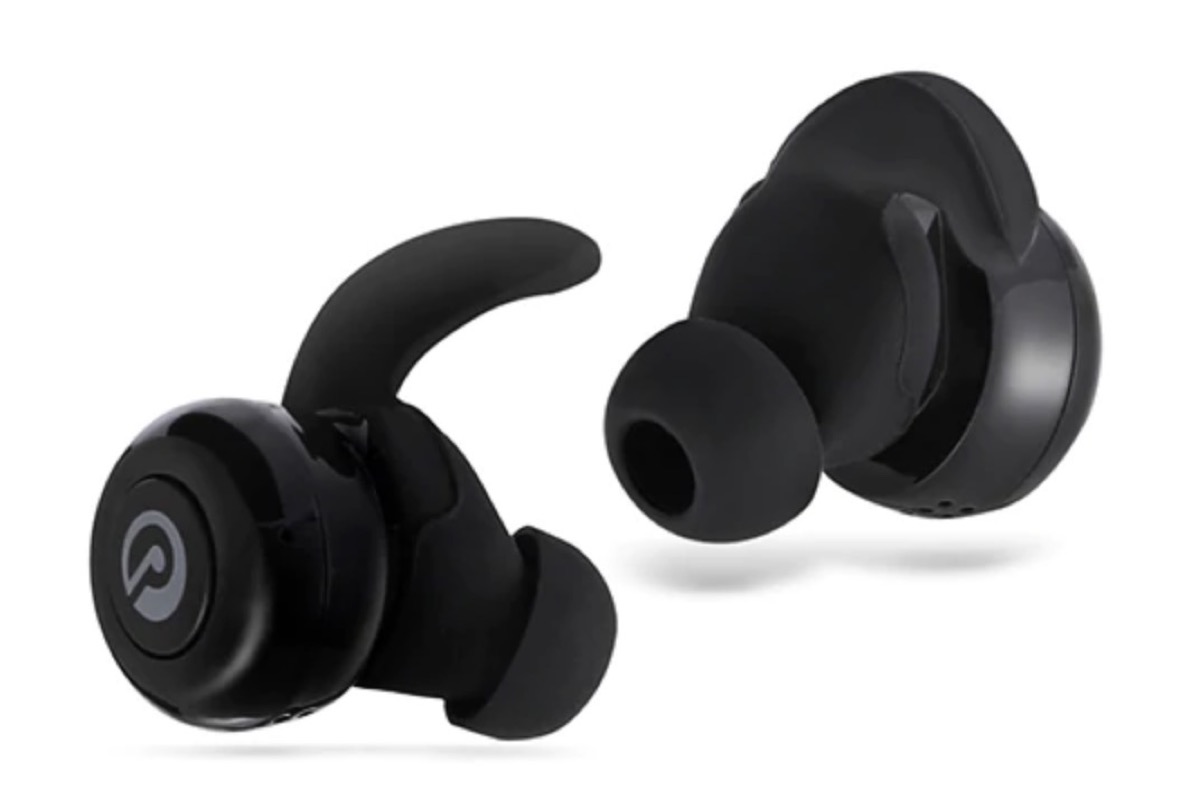 Auricolari True Wireless con custodia e alette in-ear a soli 16 euro