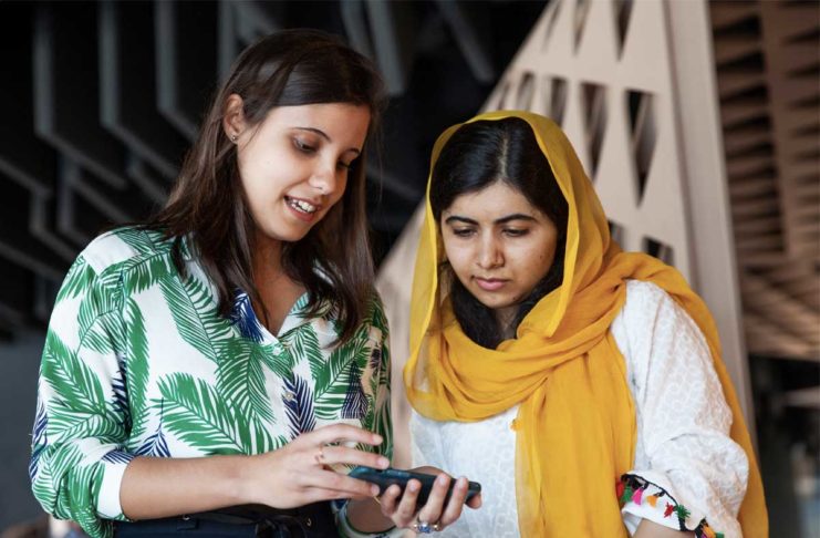 Malala Yousafzai ha visitato la Apple Developer Academy a Rio de Janeiro venerdì, incontrando studenti che stanno imparando a sviluppare app.