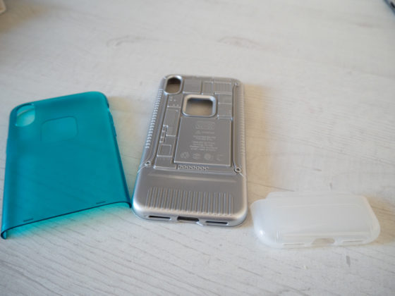 Recensione Spigen Classic One e Spigen Classic C1, custodie &#8220;nostalgia&#8221; per iPhone X