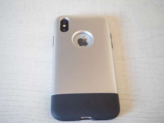 Recensione Spigen Classic One e Spigen Classic C1, custodie &#8220;nostalgia&#8221; per iPhone X