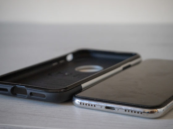 Recensione Spigen Classic One e Spigen Classic C1, custodie &#8220;nostalgia&#8221; per iPhone X