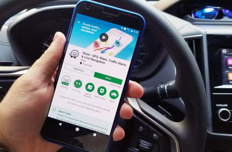 Waze arriva su Android Auto per smartphone, presto anche su CarPlay