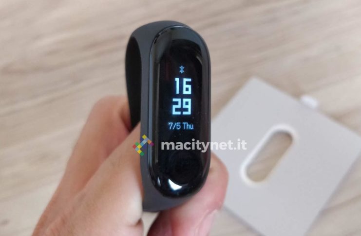 Recensione Mi Band 3: con schermo più grande, anche per i nuotatori