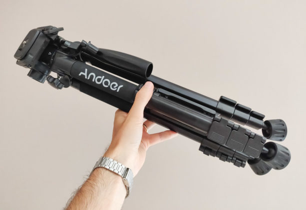 Recensione cavalletto video Andoer, riprese fluide con reflex e smartphone