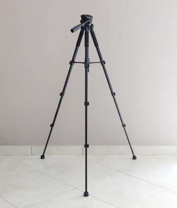 Recensione cavalletto video Andoer, riprese fluide con reflex e smartphone