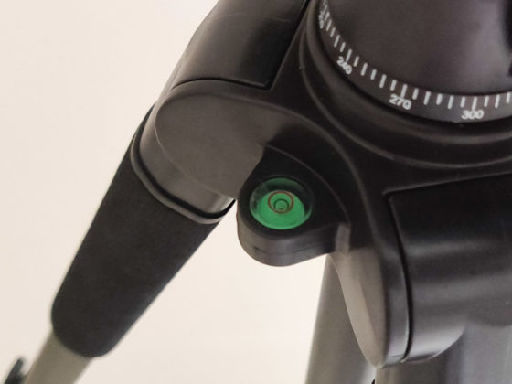 Recensione cavalletto video Andoer, riprese fluide con reflex e smartphone