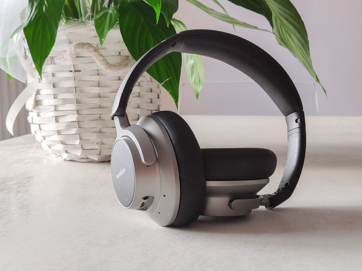 Recensione Anker Soundcore Space NC, le cuffie touch per isolarsi dal mondo