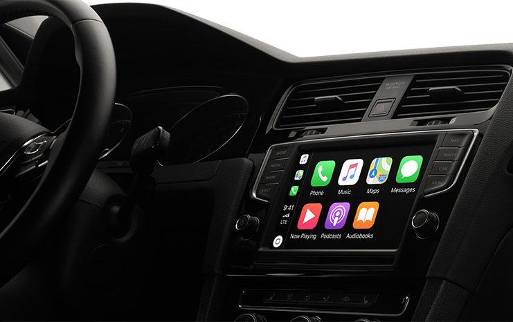 Sondaggio: utenti CarPlay più soddisfatti di queli Android Auto, ma…