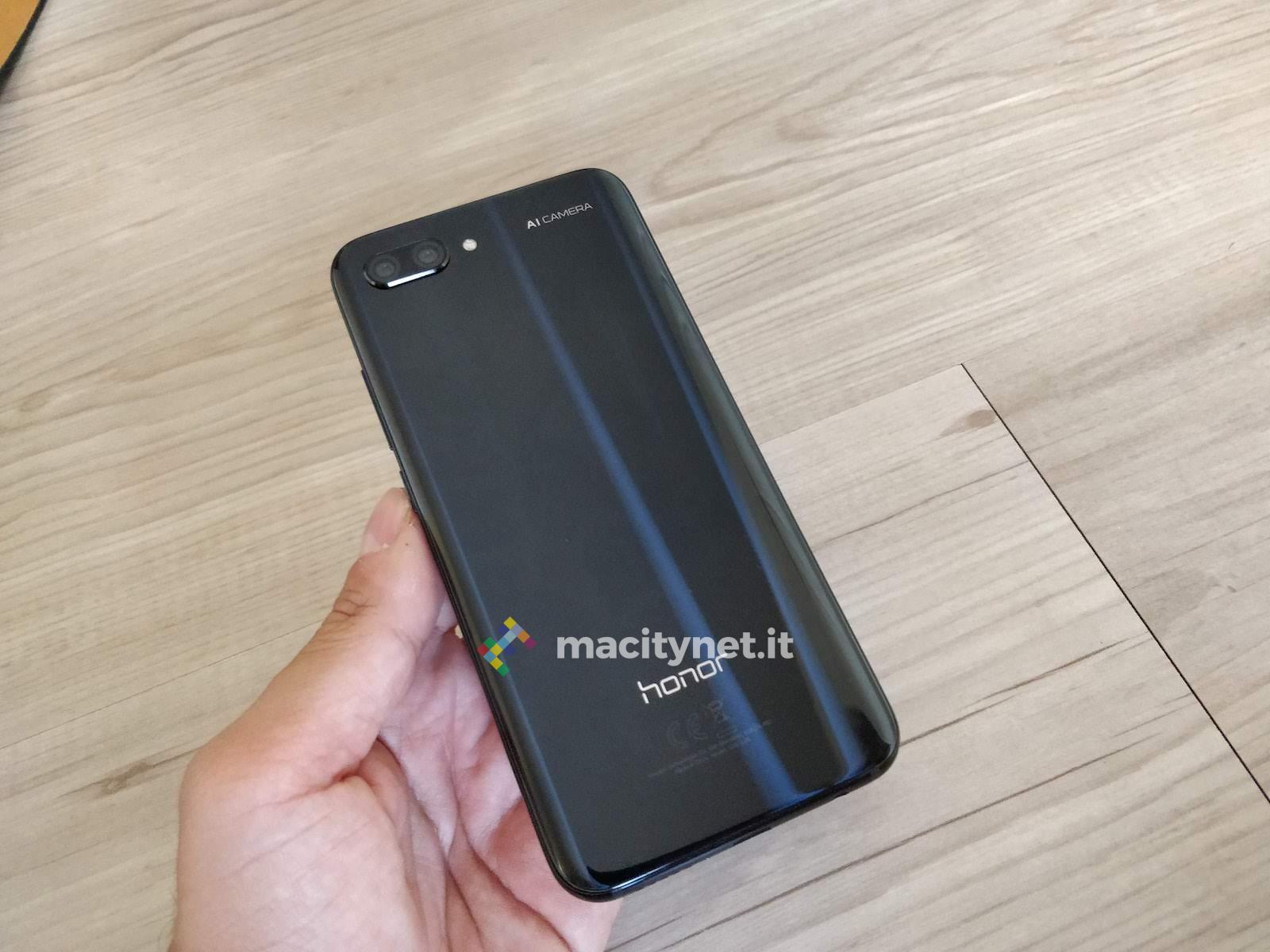 Recensione Honor 10, il top di gamma più economico