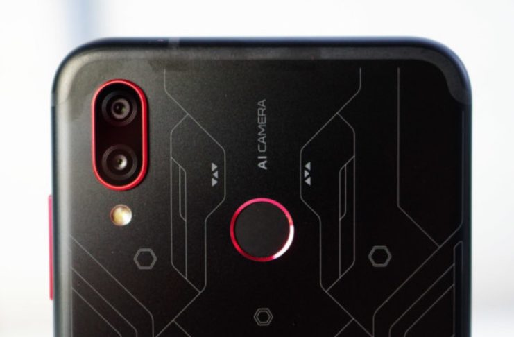 Huawei Honor Play, lo smartphone per i videogiocatori