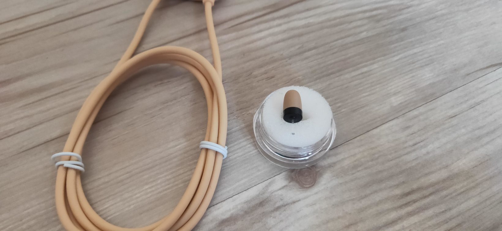 In prova il nano auricolare spia C1, per suggerimenti “invisibili” In prova il nano auricolare spia C1, per suggerimenti “invisibili”