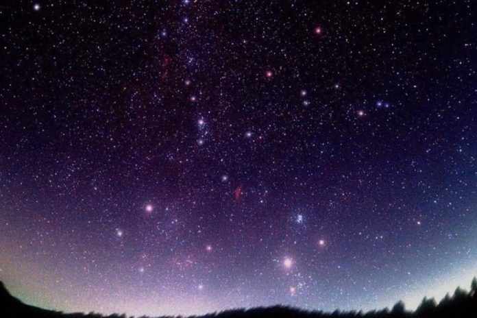 Notte di San Lorenzo, le migliori app per scrutare il cielo e cercare le stelle cadenti