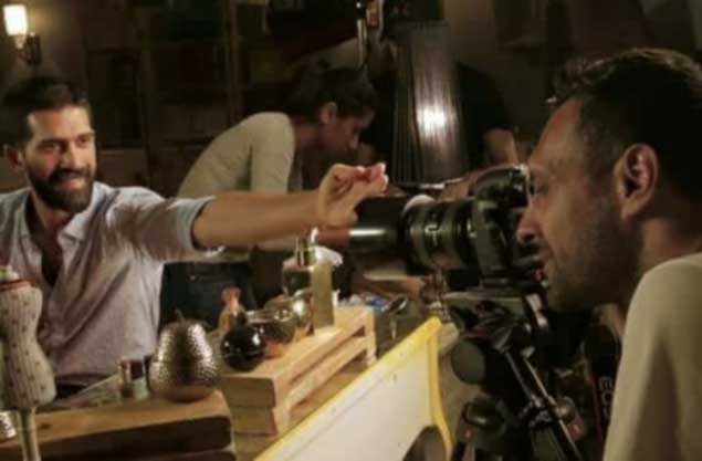 Huawei, le foto di uno spot dello smartphone Nova scattate con una fotocamera DSLR Huawei, le foto di uno spot dello smartphone Nova scattate con una fotocamera DSLR