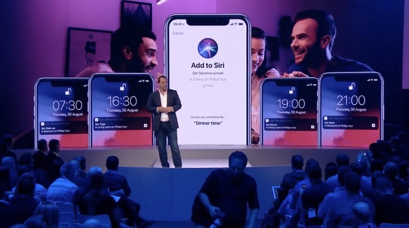 Philips Hue: in arrivo nuovi interruttori e supporto scorciatoie Siri Philips Hue: in arrivo nuovi interruttori e supporto scorciatoie Siri