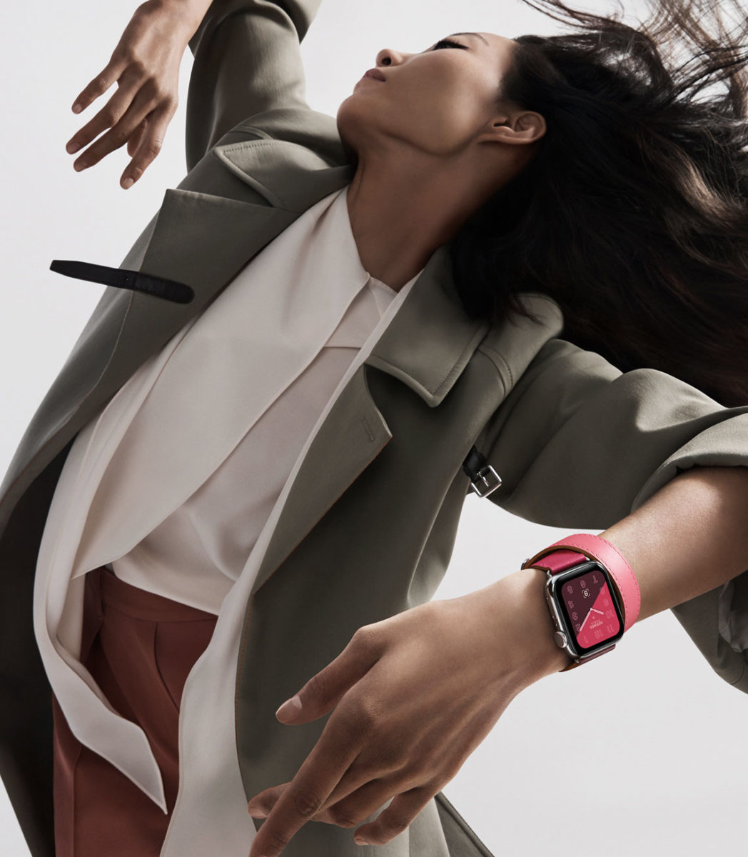 La nuova collezione Apple Watch Hermès introduce un vasto assortimento di cinturini con colori a contrasto.