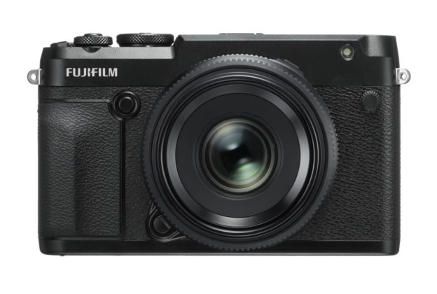 Fujifilm GFX 50R, la mirrorless medio formato con 51.4 MP