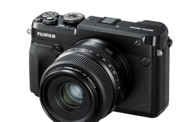 Fujifilm GFX 50R, la mirrorless medio formato con 51.4 MP
