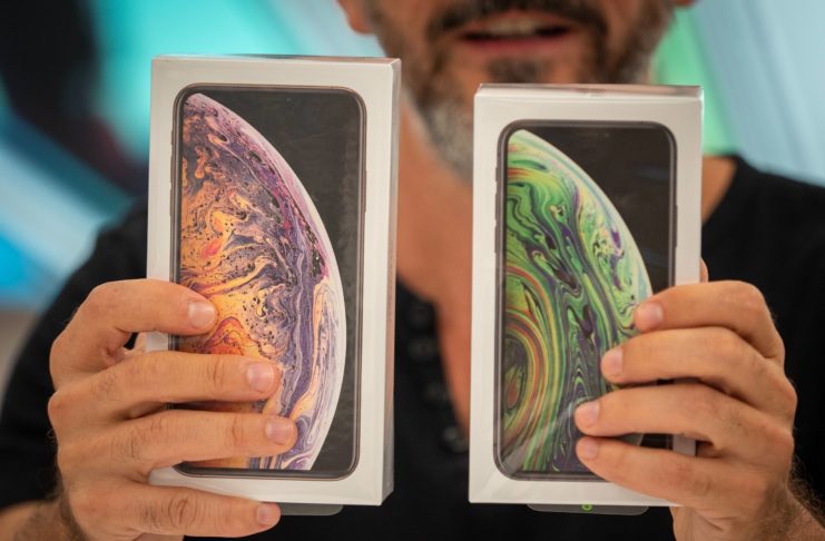 i nuovi iPhone XS e XS Max arrivano nei negozi: li abbiamo aperti per voi