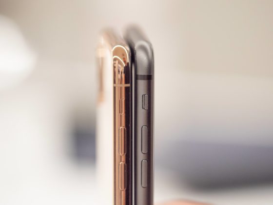 i nuovi iPhone XS e XS Max arrivano nei negozi: li abbiamo aperti per voi