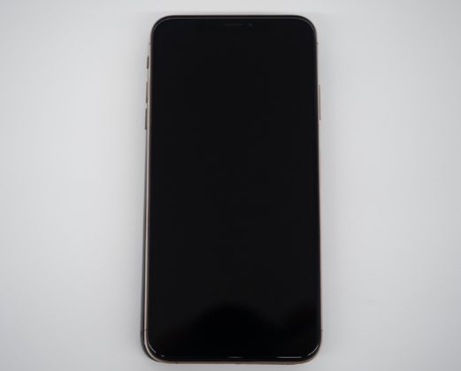 i nuovi iPhone XS e XS Max arrivano nei negozi: li abbiamo aperti per voi