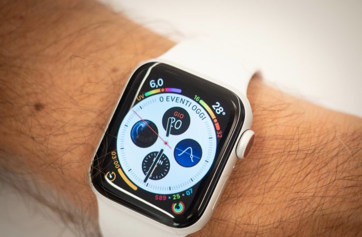 il nuovo Apple Watch 4 arriva nei negozi italiani: lo abbiamo aperto per voi