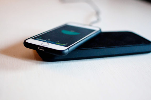 ZENS Dual Aluminium Wireless Charger, la carica wireless in family pack