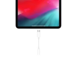 Nuovi iPad senza jack cuffie, ora Apple vende l’adattatore da USB-C a jack
