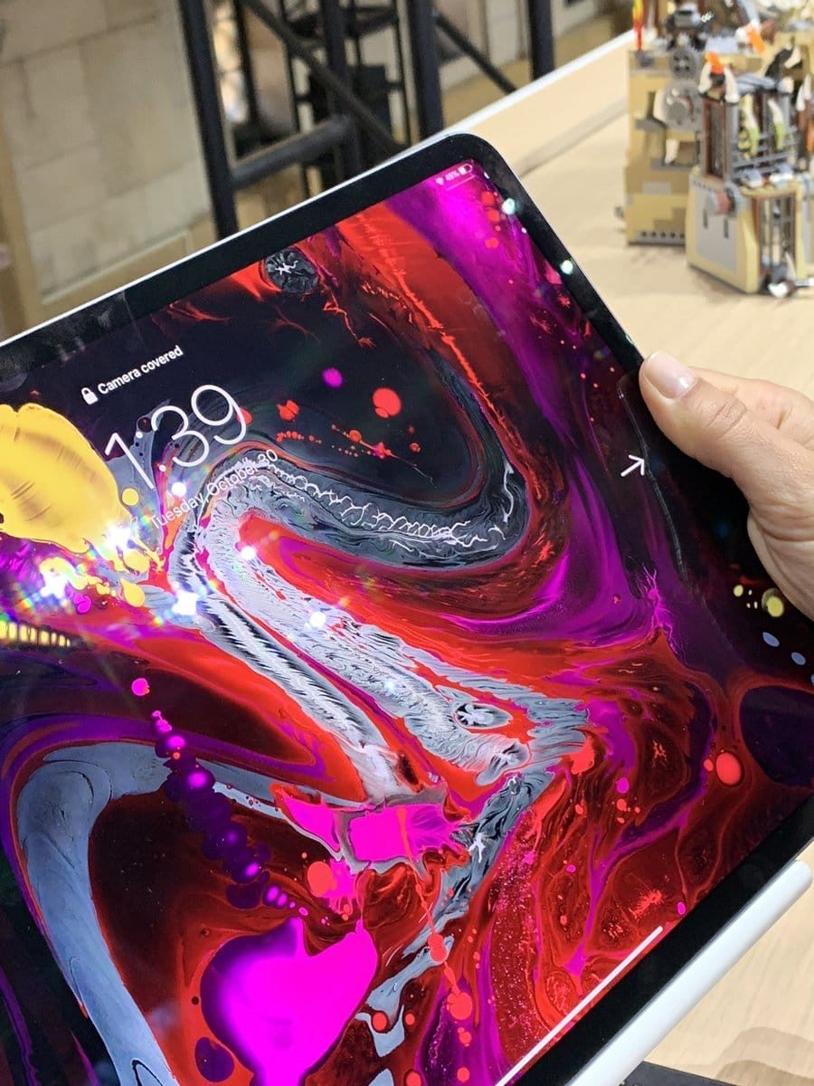 Dito nasconde Face ID