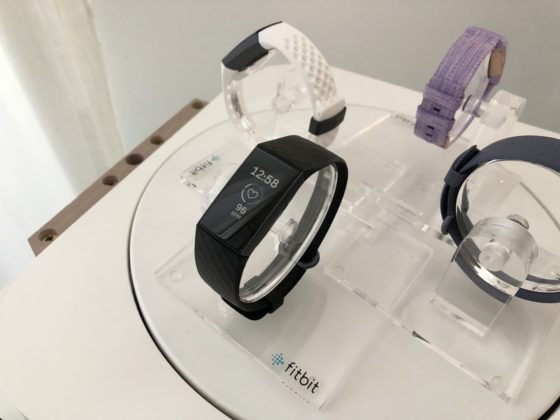 Fitbit Charge 3 ufficialmente lanciato in Italia