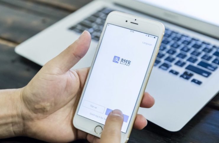 Furto Apple ID in Cina: ai consumatori le scuse di Apple non bastano, anche se hanno torto