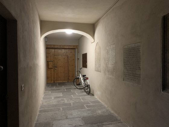 Unboxing iPhone XR italiano e prime impressioni d&#8217;uso