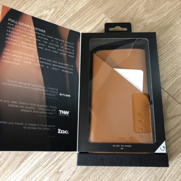 Recensione Leather Wallet Sleeve for iPhone XS, l’eleganza in mano