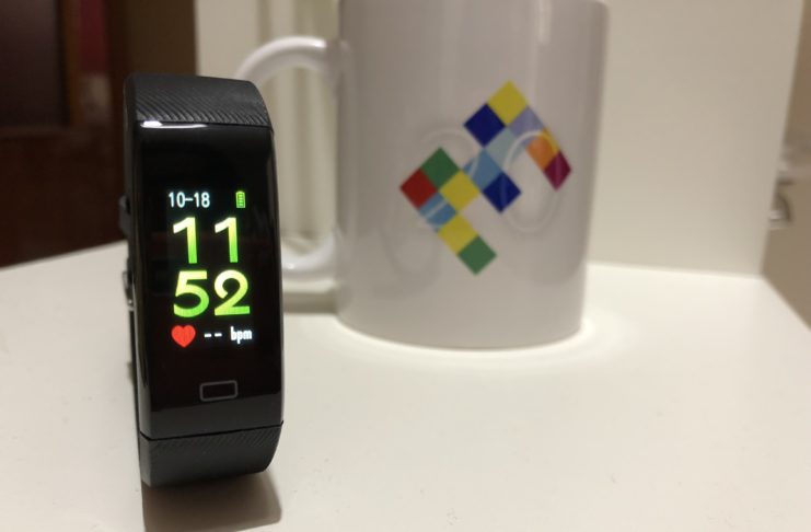 Recensione Alfawise B7, la smartphone a colori super economica