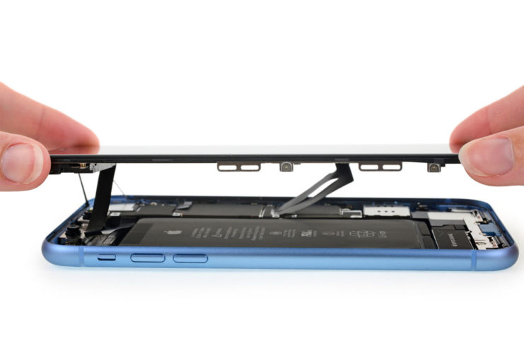 Smontaggio iPhone XR
