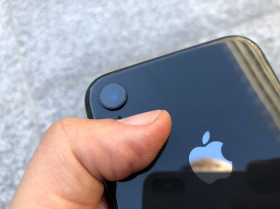 Unboxing iPhone XR italiano e prime impressioni d&#8217;uso