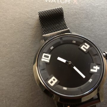 Lenovo Watch X, l’orologio ibrido e impermeabile a portata di tutti