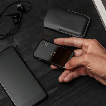 Palm torna ma sembra un incrocio tra Apple Watch e il primo iPhone