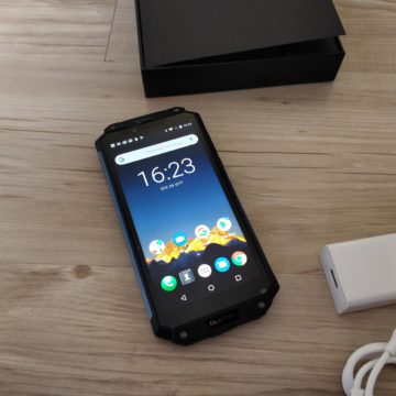 Oukitel WP2, il carro armato degli smartphone con autonomia infinita