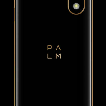 Palm torna ma sembra un incrocio tra Apple Watch e il primo iPhone