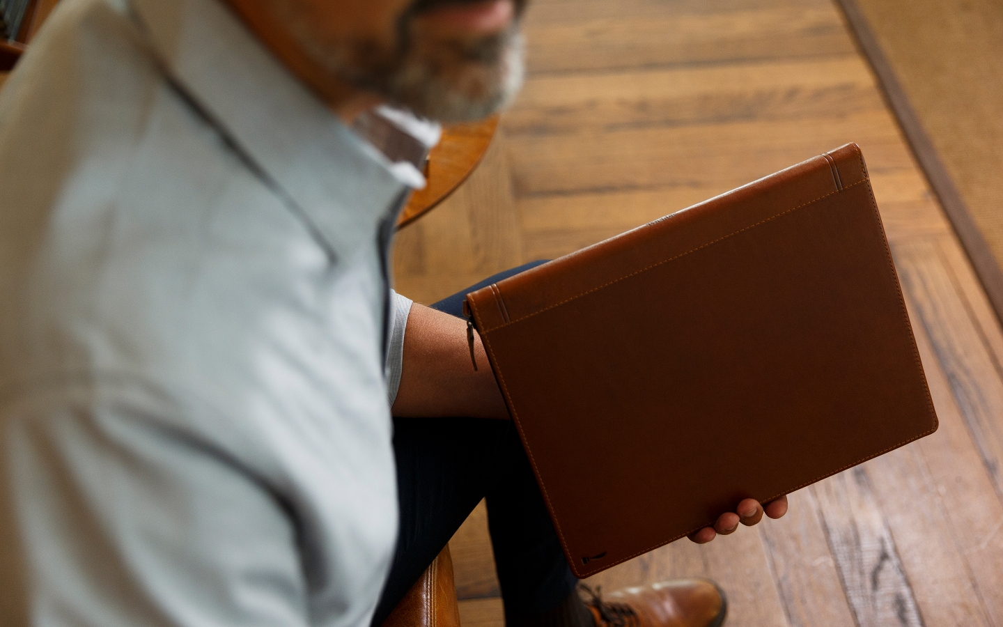 Journal, ecco la lussiosa cover Twelve South per Macbook Air e Pro