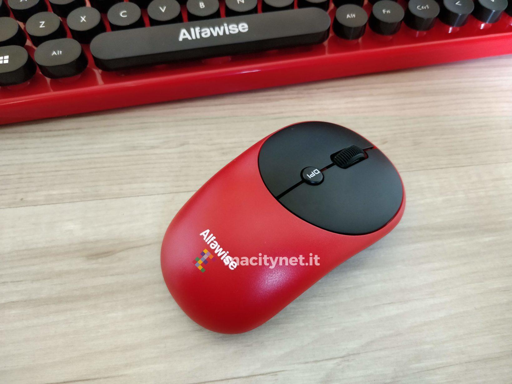 Recensione Alfawise K800, la tastiera vintage che sembra una macchina da scrivere Recensione Alfawise K800, la tastiera vintage che sembra una macchina da scrivere