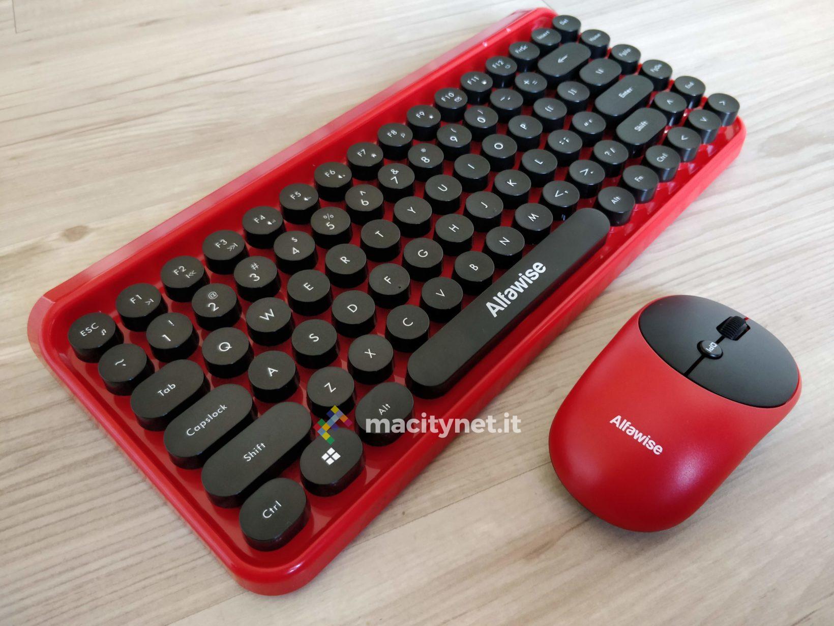 Recensione Alfawise K800, la tastiera vintage che sembra una macchina da scrivere