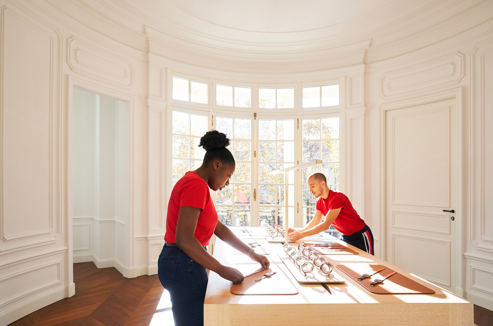 Apple Store Champs-Élysées: un omaggio alla storia di Parigi e alla creatività