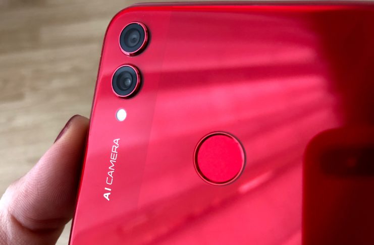 Recensione Honor View 10 Lite