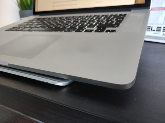 Recensione Natol, il supporto per portatili in alluminio stile Mac