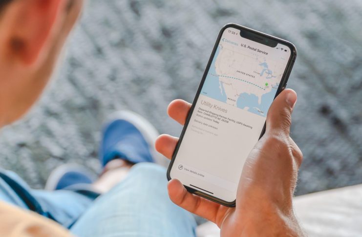 Deliveries, le spedizioni su iPhone si controllano adesso con Siri