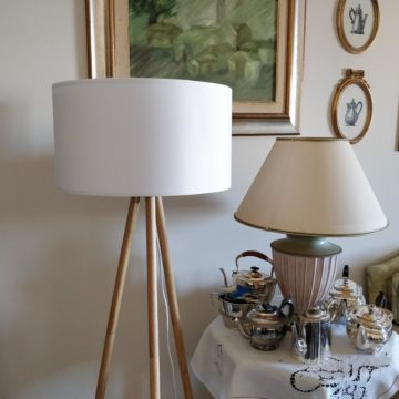 Recensione lampada da pavimento in legno Tomons, illuminare con stile
