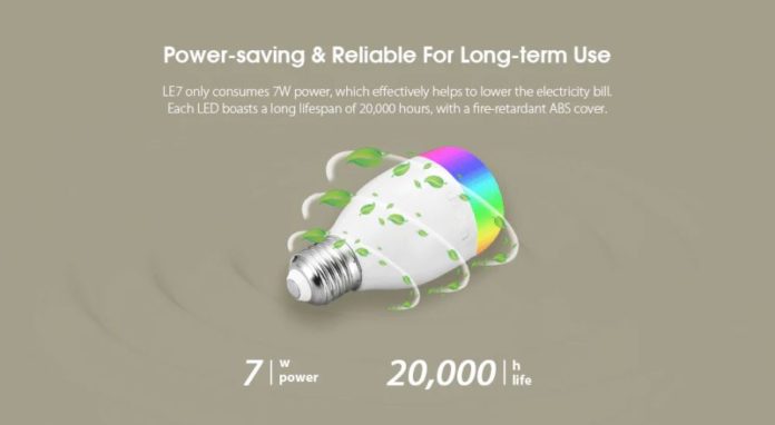 Utorch LE7, la lampada smart a colori in offerta lampo a 10 euro