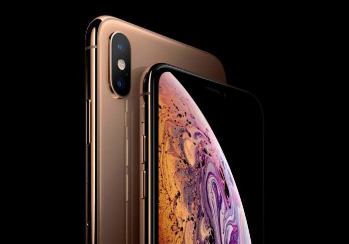 Apple nasconde il notch iPhone XS, parte la querela